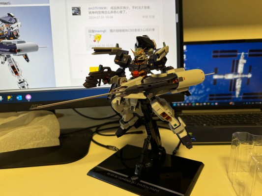 METAL ROBOT魂＜机动战士系列＞  TR-1高达[海瑟斯雷]