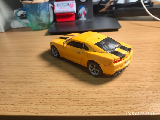 变形金刚40周年纪念款 大黄蜂