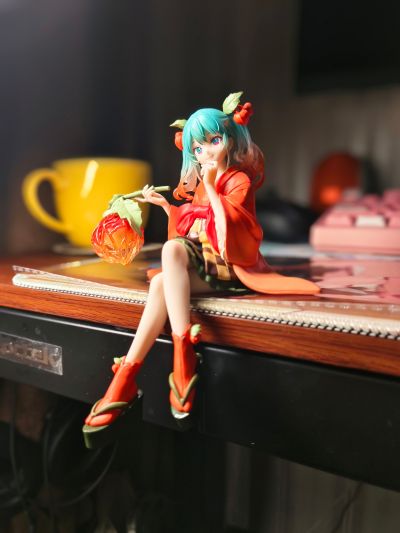 压泡面 初音未来 花仙子 酸浆果