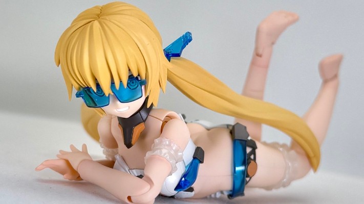 机甲少女 P3 白皙魔鹫 夏日假期 Ver.