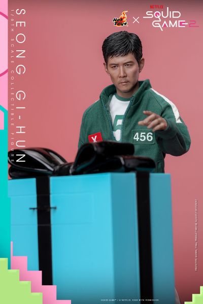 电视杰作系列-1/6比例珍藏人偶 《鱿鱼游戏》成基勋