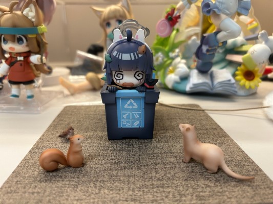 蔚蓝档案 垃圾兔