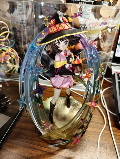 憧憬爆裂魔法的红魔族少女