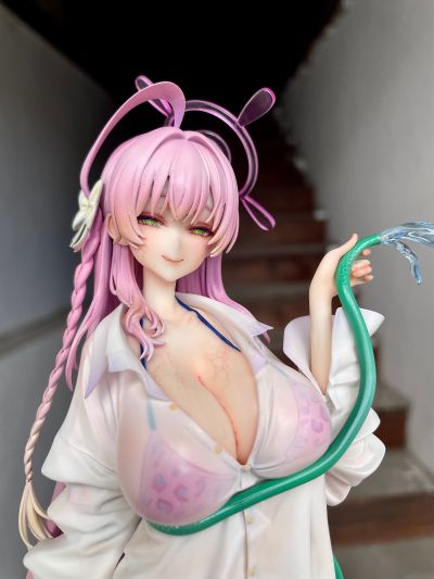 浦和花子（泳装）