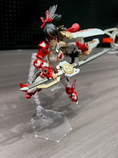 女神装置 BUSTER DOLL 骑士 黑暗之爪