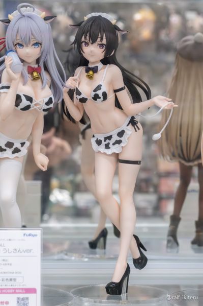 不时用俄语小声说真心话的邻桌艾莉同学 TENITOL TALL 周防有希 奶牛