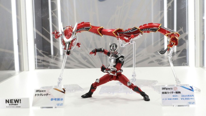 S.H.Figuarts 深红之龙＆假面骑士龙骑扩展配件包