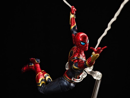 S.H.Figuarts  钢铁蜘蛛侠（蜘蛛侠：英雄无归）