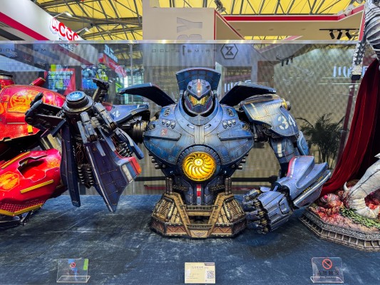 真人大半身像系列 环太平洋 暴风赤红