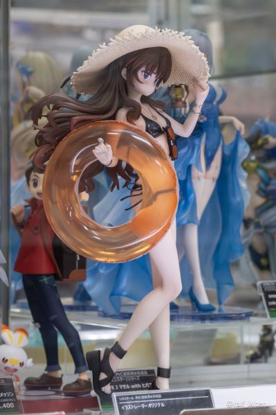 艾莉西亚·沃尔费尔特 泳装