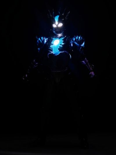 S.H.Figuarts 高斯奥特曼 月神形态