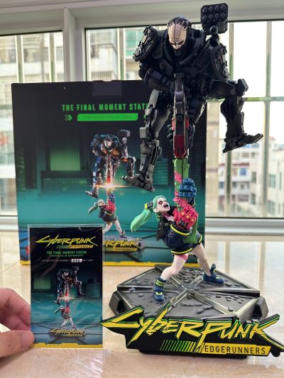 赛博朋克：边缘行者：最后一刻 高端塑像