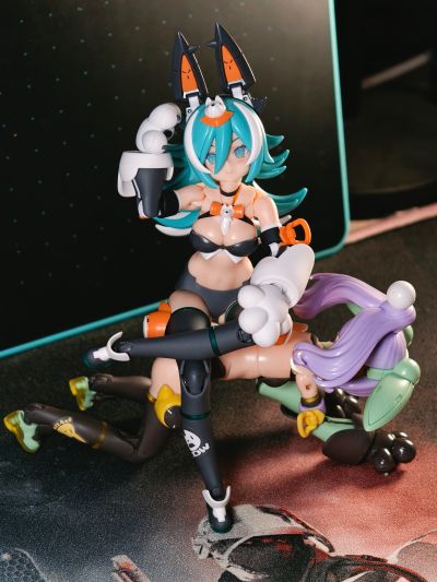 女神装置 PUNI★MOFU 狼