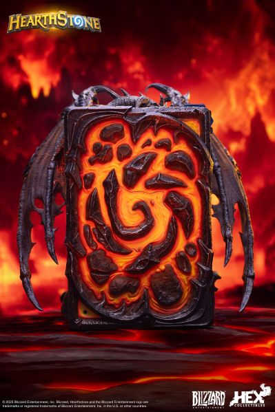 炉石传说 死亡之翼卡牌艺术雕像