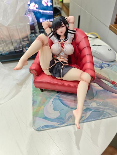 渡边彩纱：束缚