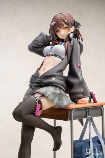 七海Nana7mi 鲨鱼服2.0 1/7比例手办