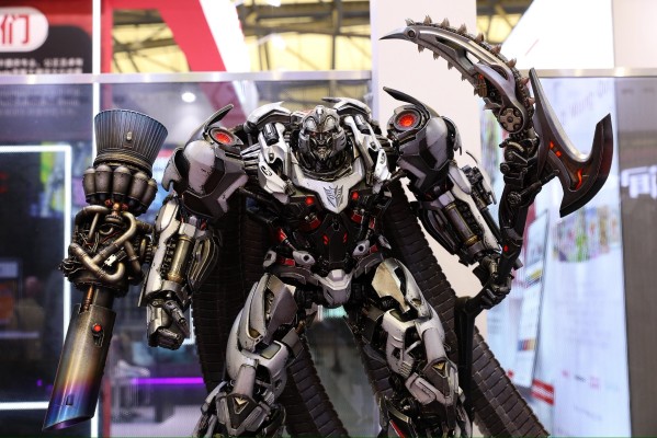 变形金刚AGE OF OVERLORD 霸王威震天