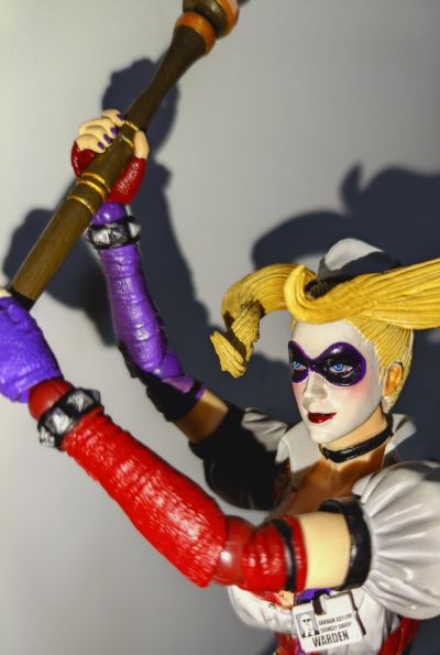 PLAY ARTS改 哈莉·奎茵 可动人偶