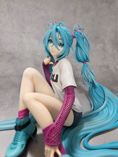 初音未来×米山舞 The Latest Street Style 