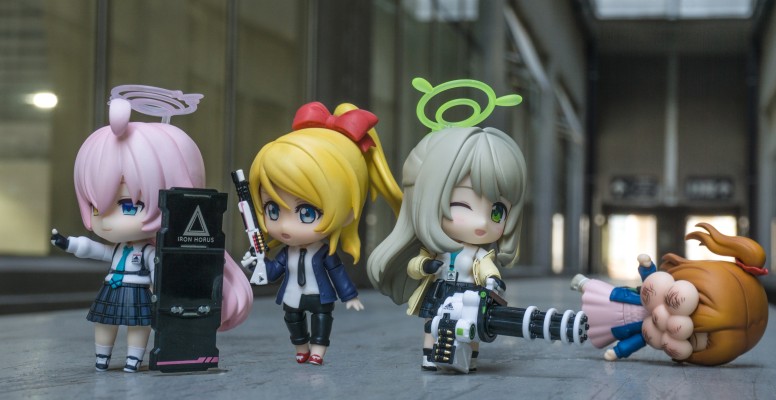 粘土人#580 LoveLive! 绚瀬絵里 练习着