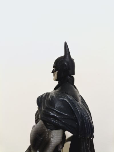 PLAY ARTS改 蝙蝠侠：阿卡姆疯人院 蝙蝠侠（黑白配色）