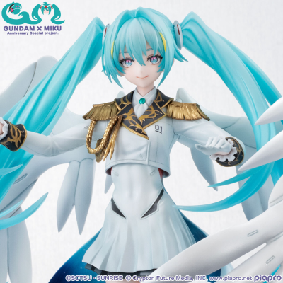 Lucrea  高达45周年×初音未来 初音未来·飞翼高达零式 EW