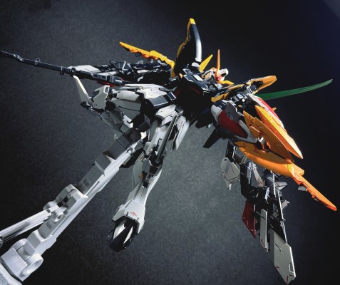 GFFMC 死神高达（无尽的华尔兹版） 果蝠装备