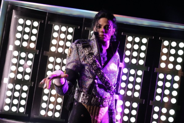 名人堂系列 迈克尔·杰克逊 收藏级可动人偶