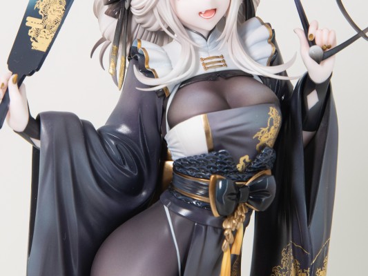 胜利女神：妮姬 诺亚尔：黑兔