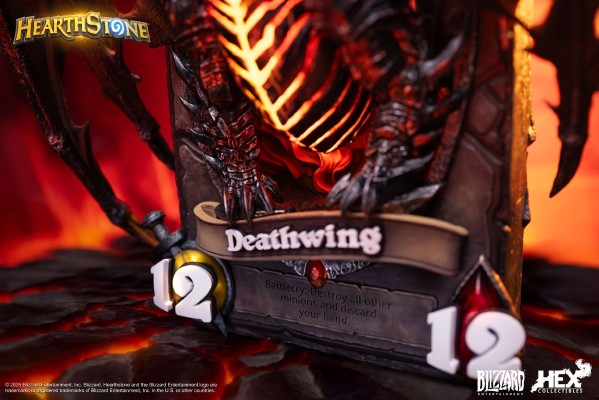 炉石传说 死亡之翼卡牌艺术雕像