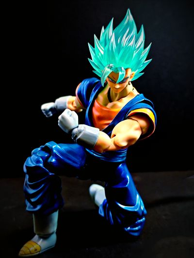 S.H.Figuarts 超级赛亚人之神超级赛亚人贝吉特-专属纪念款-