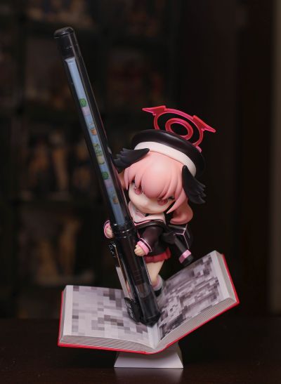 蔚蓝档案 小春笔架