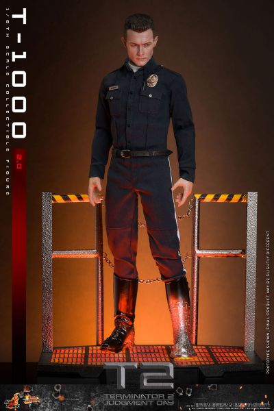 《终结者2：审判日》T-1000(2.0) 1:6比例珍藏人偶
