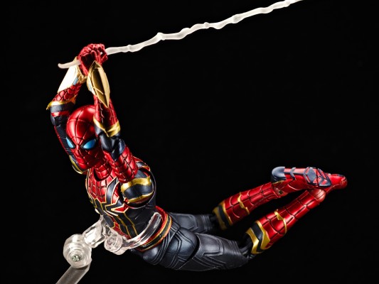 S.H.Figuarts  钢铁蜘蛛侠（蜘蛛侠：英雄无归）