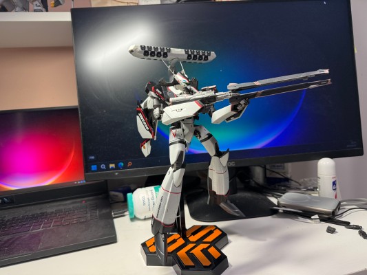 DX超合金 YF-30 克罗诺ス 『超时空要塞30』