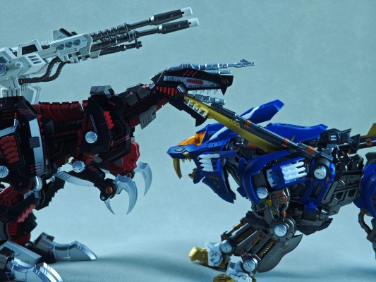 REALIZE MODEL 索斯机兽  RMZ-02 咆哮虐杀龙