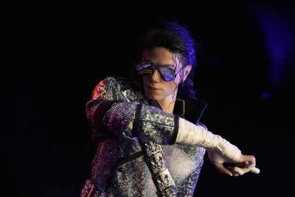 名人堂系列 迈克尔·杰克逊 收藏级可动人偶