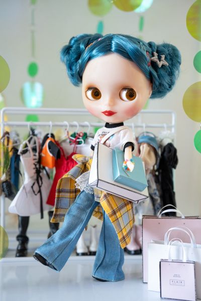 Blythe Juno Estella