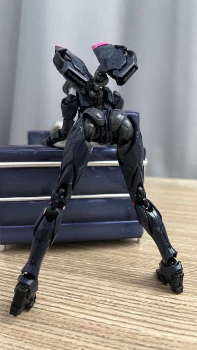 风雷模型 黑色阿尔茜