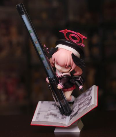 蔚蓝档案 小春笔架