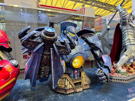 真人大半身像系列 环太平洋 暴风赤红