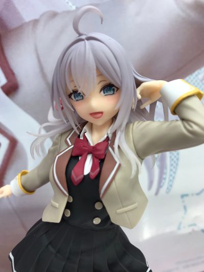 Coreful 不时用俄语小声说真心话的邻桌艾莉同学  艾莉~校服~