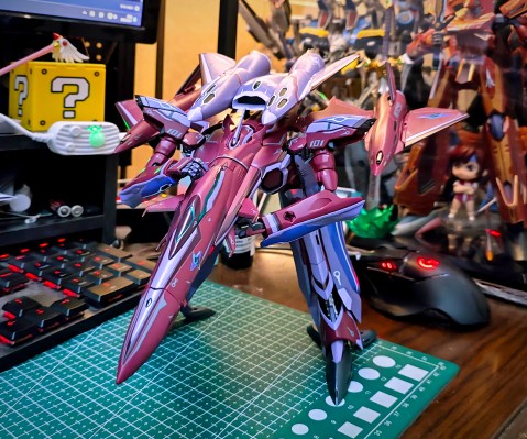 DX超合金  VF-27SPγ 超级堕天女武神(布雷拉·斯特恩专用) 重生版