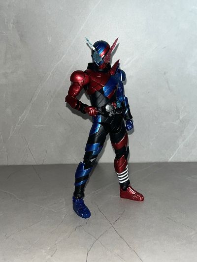 S.H.Figuarts 假面骑士创骑 兔子坦克形态 平成世代版