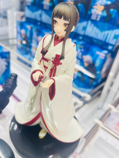 物语系列『结物语』 Cover Visual 战场原黑仪