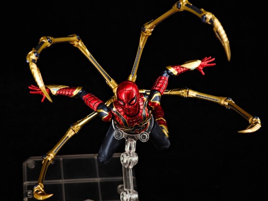 S.H.Figuarts  钢铁蜘蛛侠（蜘蛛侠：英雄无归）