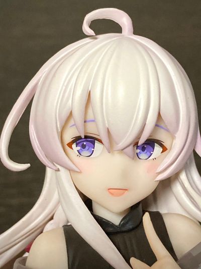 Trio-Try-iT 魔女之旅 伊蕾娜 棕色系穿搭