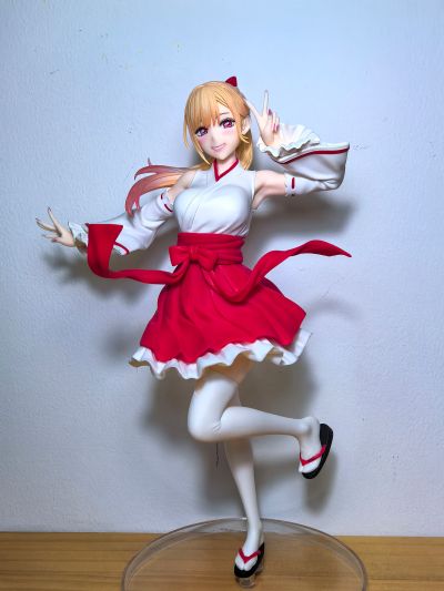 Vivit 更衣人偶坠入爱河 喜多川海梦 巫女