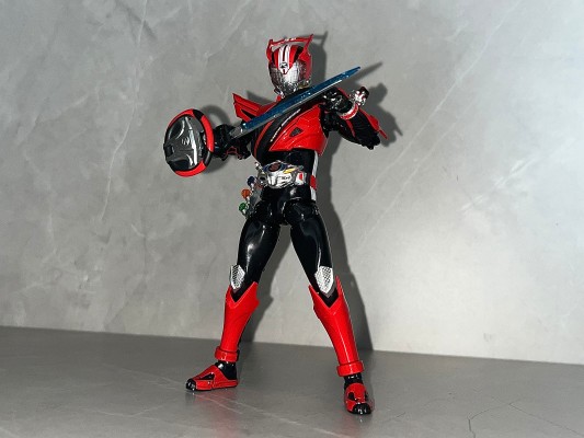 S.H.Figuarts 假面骑士驰骑 飙速型 平成世代版