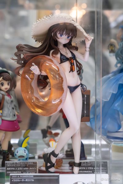 艾莉西亚·沃尔费尔特 泳装